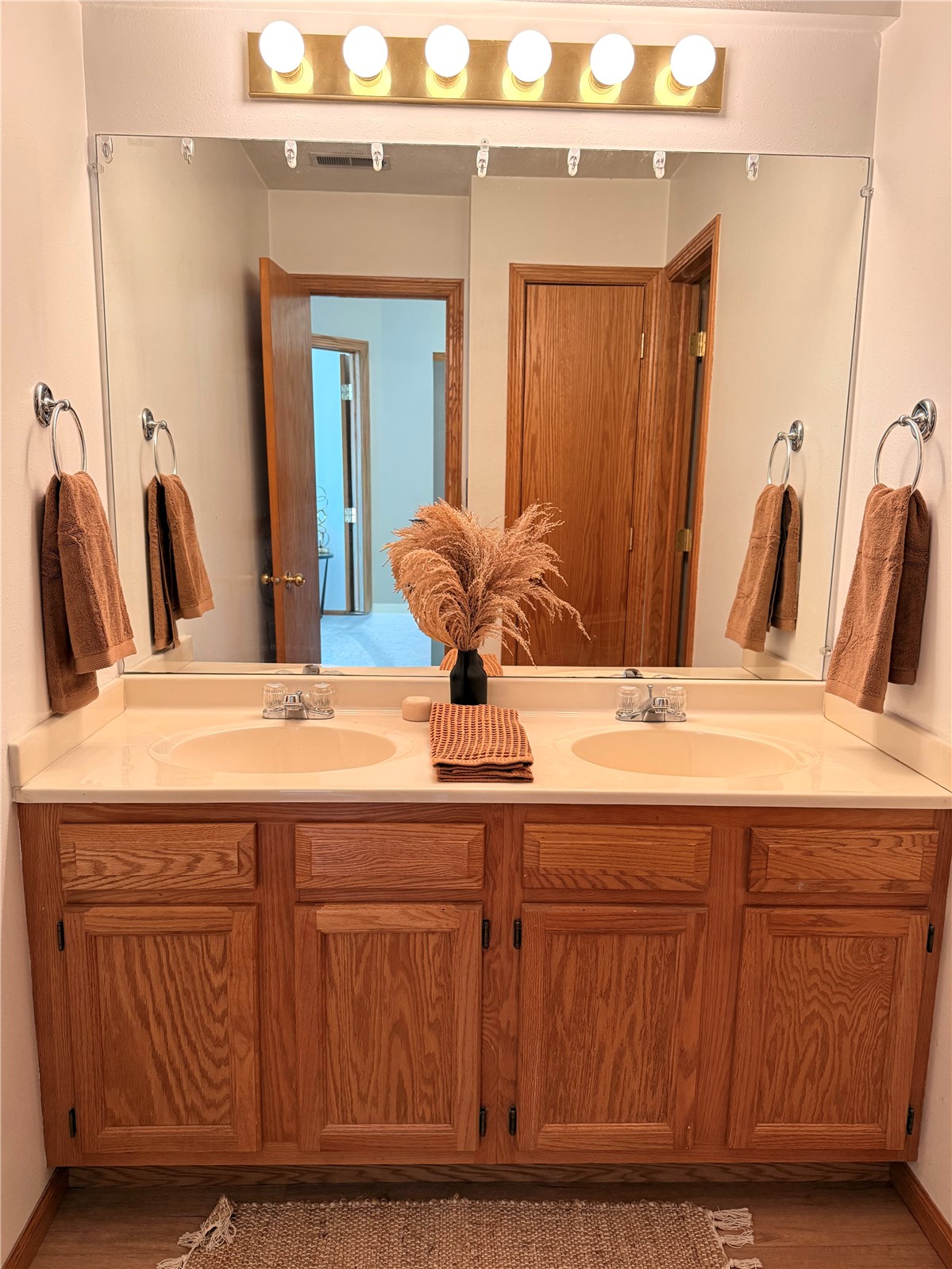 3920 SW Waterview Court SW Cedar Rapids IA 52404