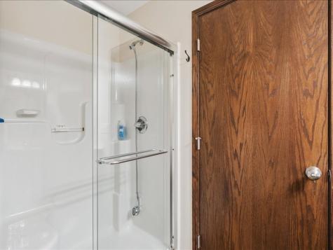 550 Meadow Oak Circle Fairfax IA 52228