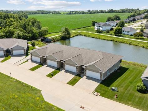 550 Meadow Oak Circle Fairfax IA 52228