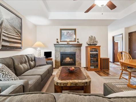 550 Meadow Oak Circle Fairfax IA 52228