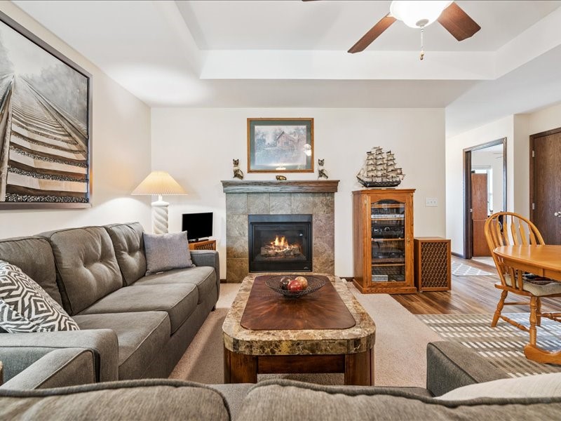 550 Meadow Oak Circle Fairfax IA 52228