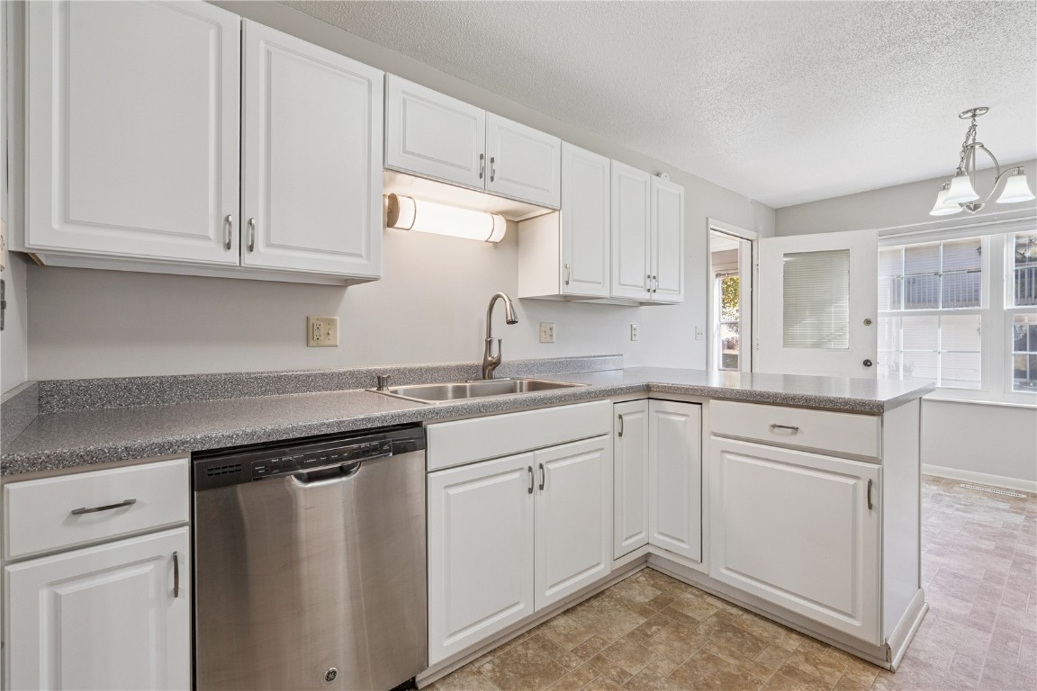 4113 Lexington Court Cedar Rapids IA 52402