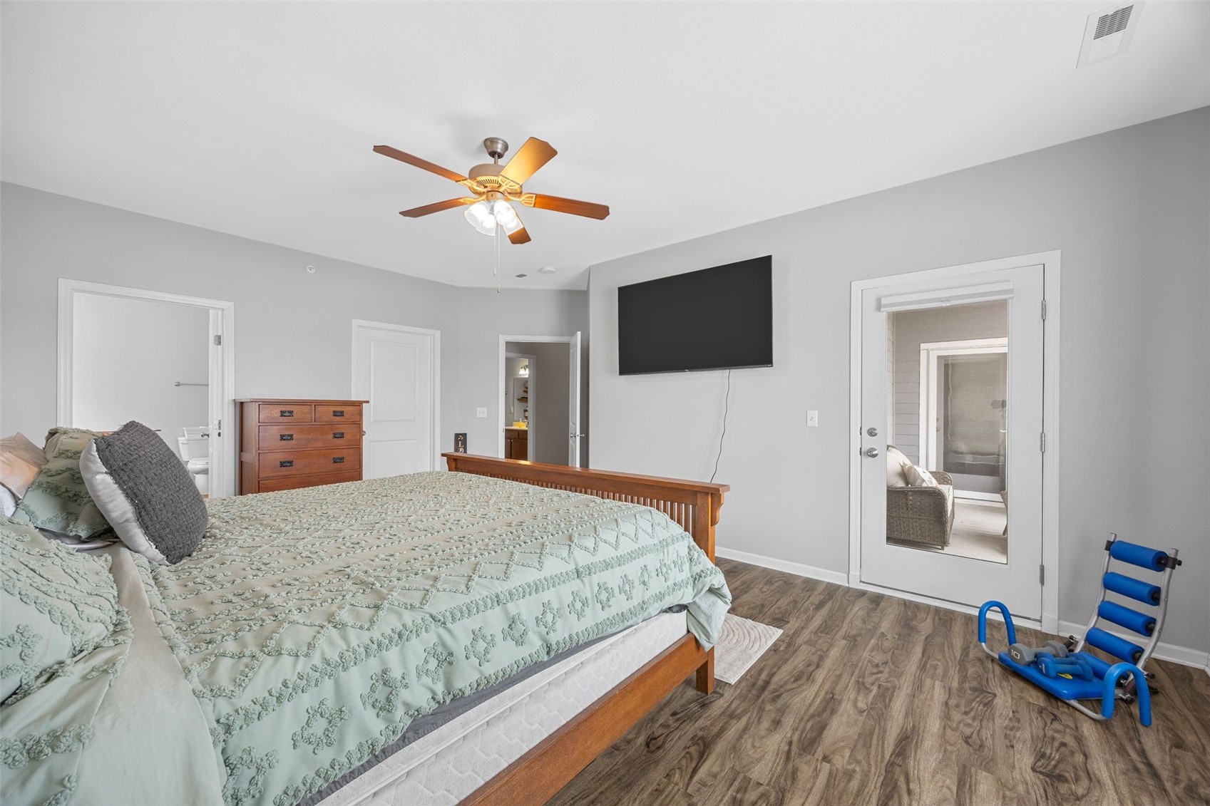 1092 Walnut Avenue Riverside IA 52327