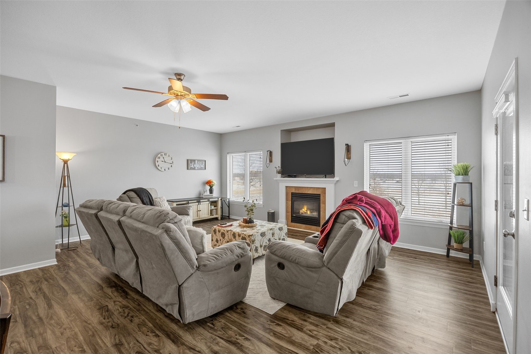 1092 Walnut Avenue Riverside IA 52327