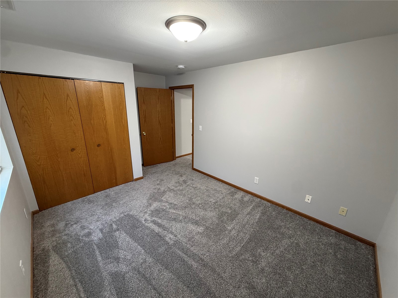 6615 Creekside Drive NE Cedar Rapids IA 52402