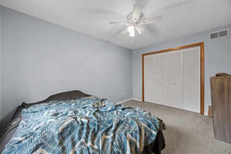 2264 Plaen View Drive Iowa City IA 52246