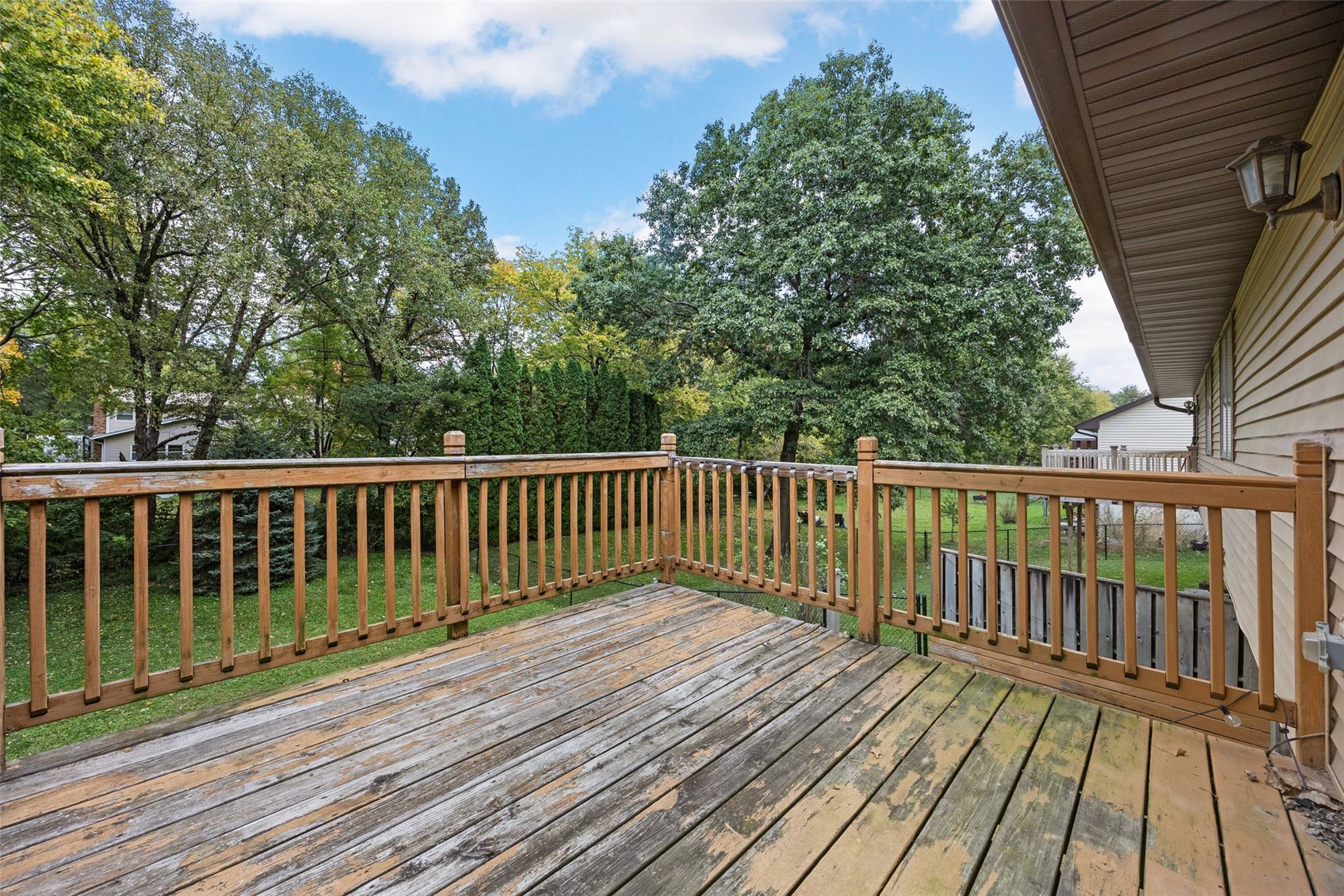 2264 Plaen View Drive Iowa City IA 52246