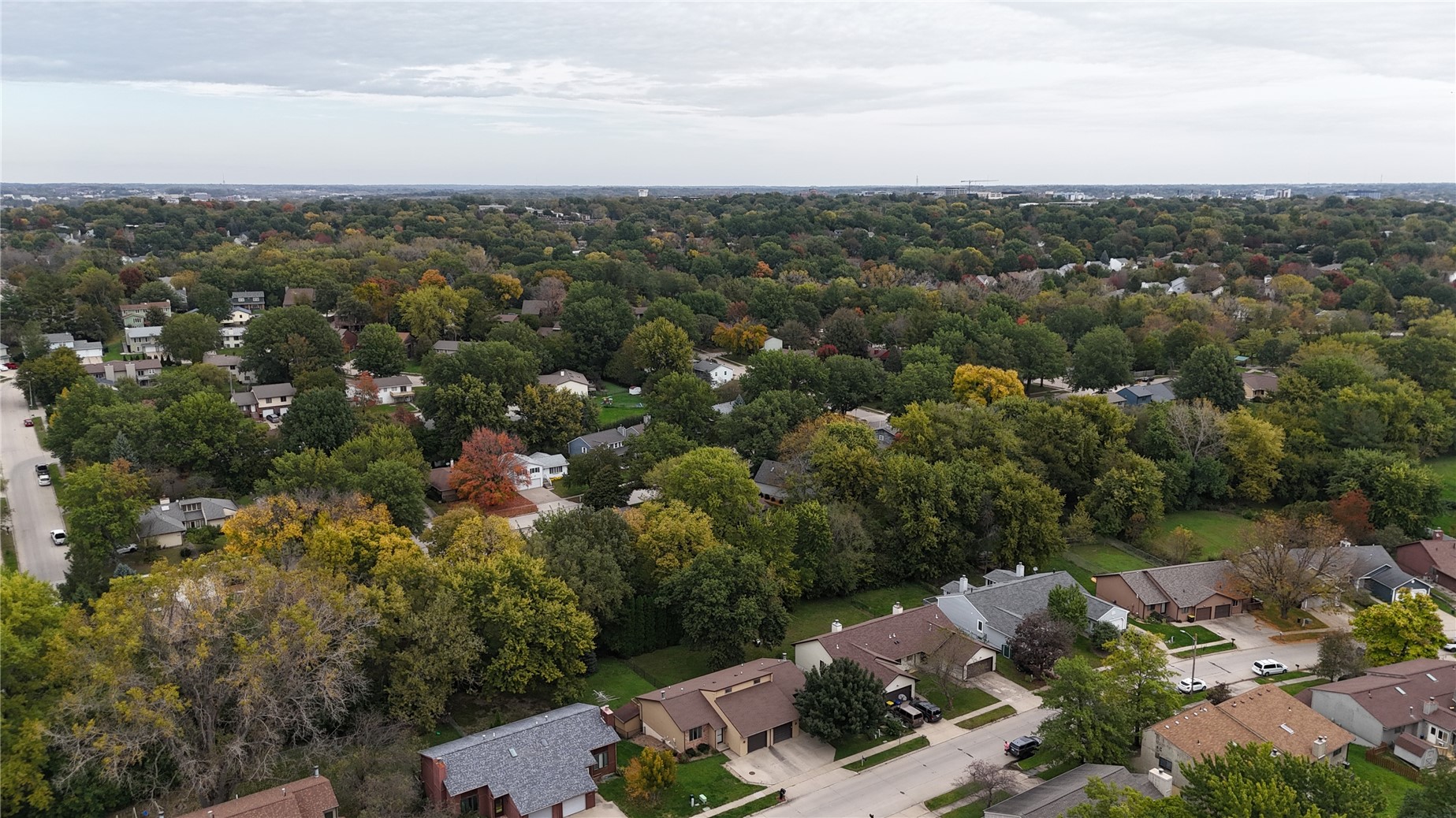 2264 Plaen View Drive Iowa City IA 52246
