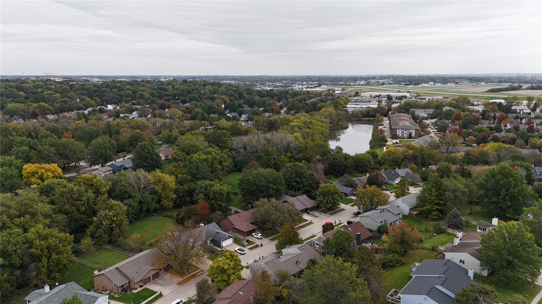 2264 Plaen View Drive Iowa City IA 52246