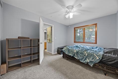 2264 Plaen View Drive Iowa City IA 52246