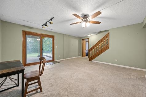 2264 Plaen View Drive Iowa City IA 52246