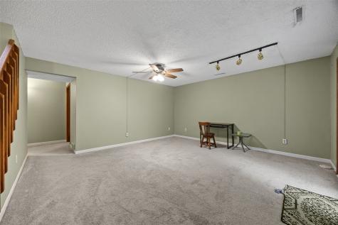 2264 Plaen View Drive Iowa City IA 52246