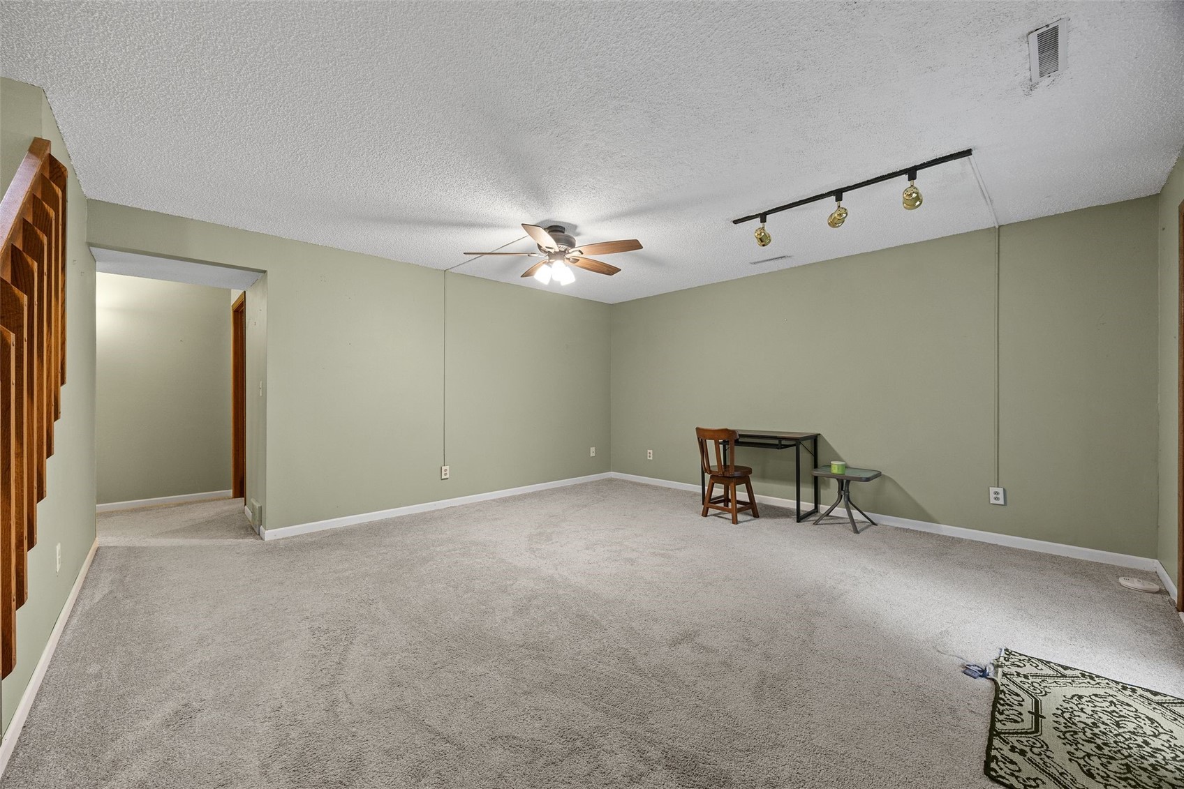 2264 Plaen View Drive Iowa City IA 52246