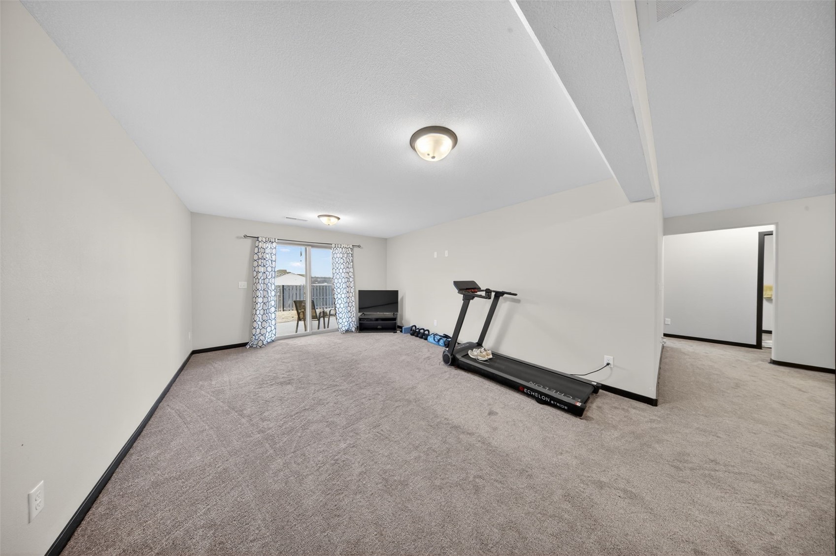 614 Croell Avenue Tiffin IA 52340