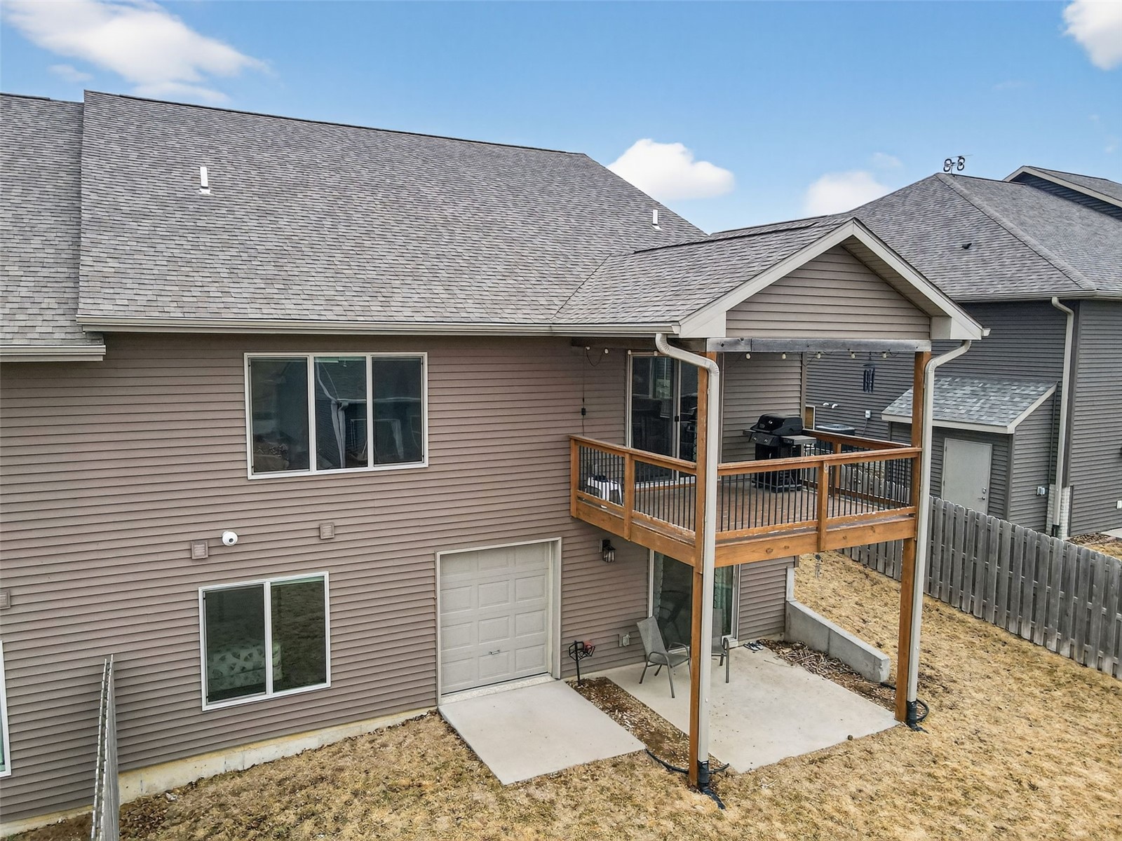 614 Croell Avenue Tiffin IA 52340