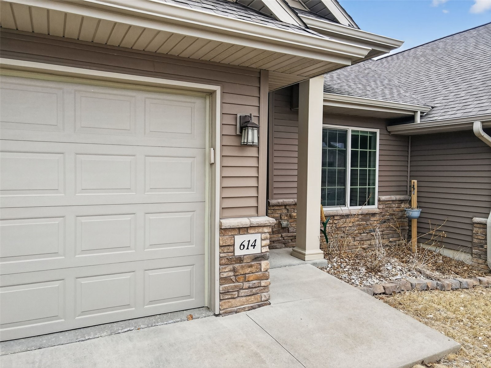 614 Croell Avenue Tiffin IA 52340