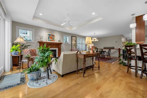 143 Leamer Court Iowa City IA 52246