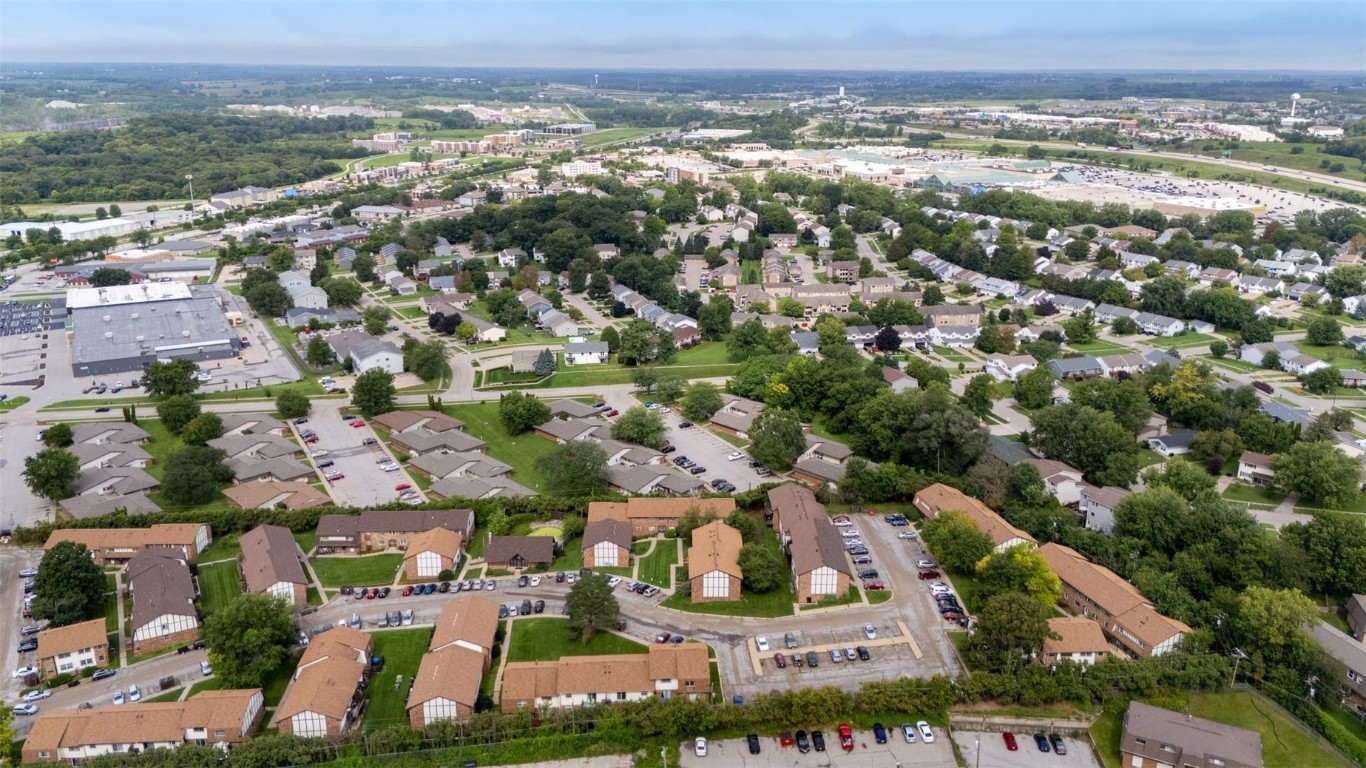 1202 21st Avenue Place Coralville IA 52241
