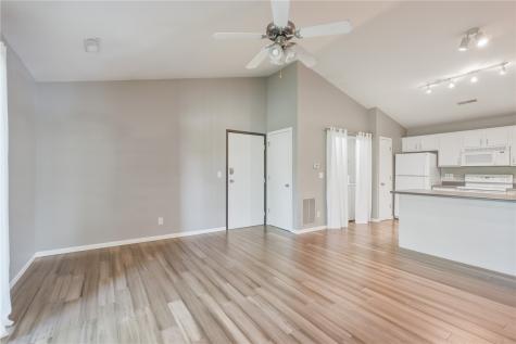 750 Rachael Street #202 North Liberty IA 52317