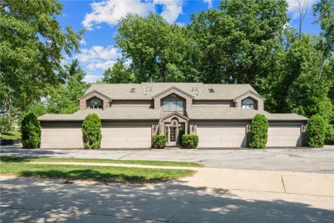 3720 Timberline Drive NE Cedar Rapids IA 52402