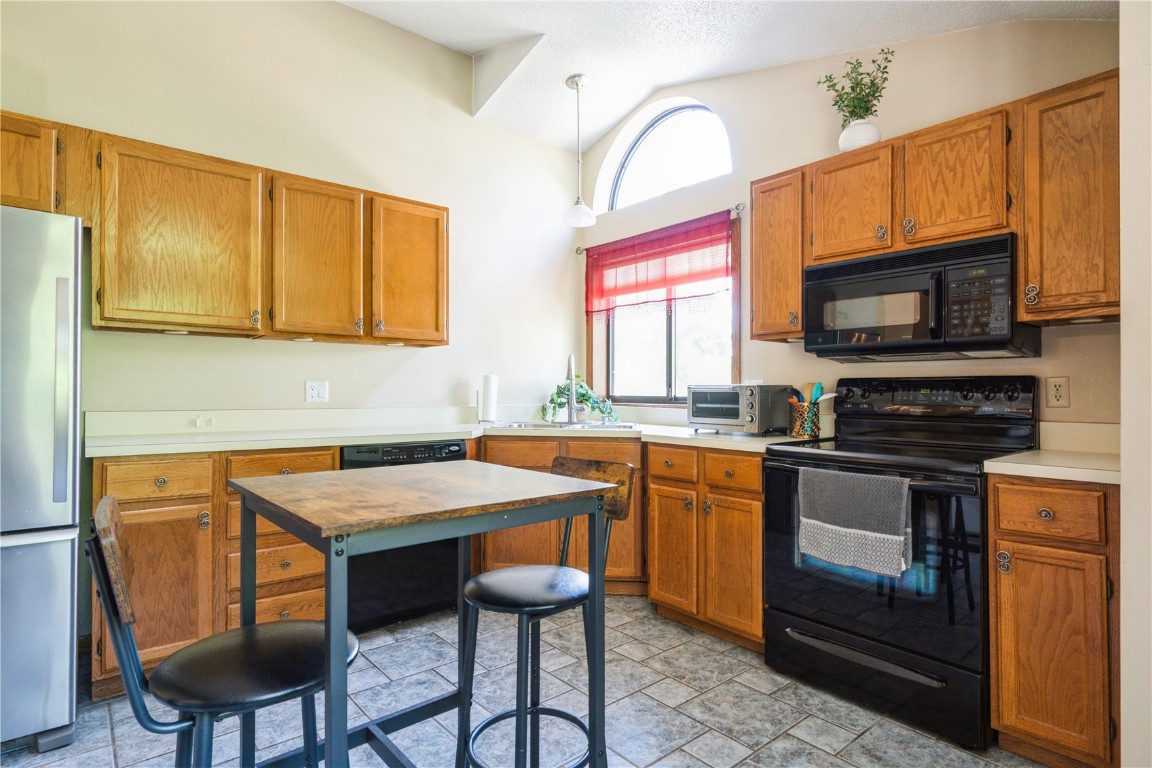 3720 Timberline Drive NE Cedar Rapids IA 52402