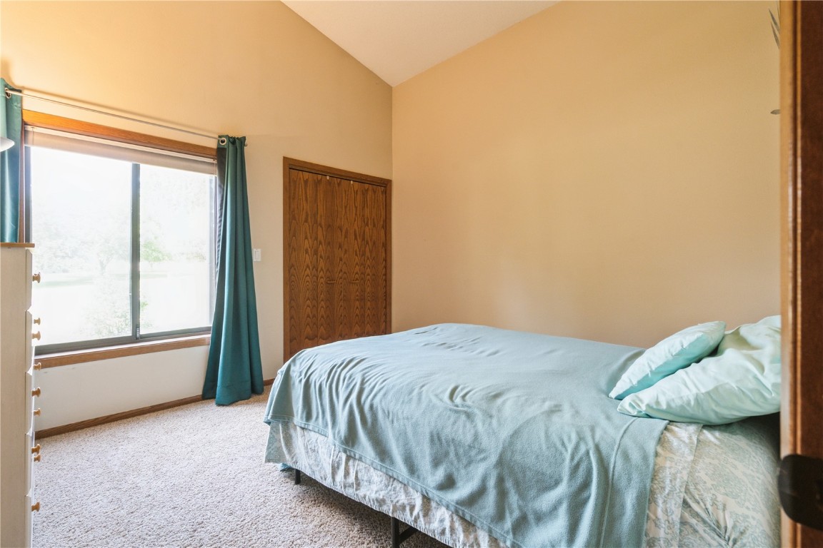 3720 Timberline Drive NE Cedar Rapids IA 52402