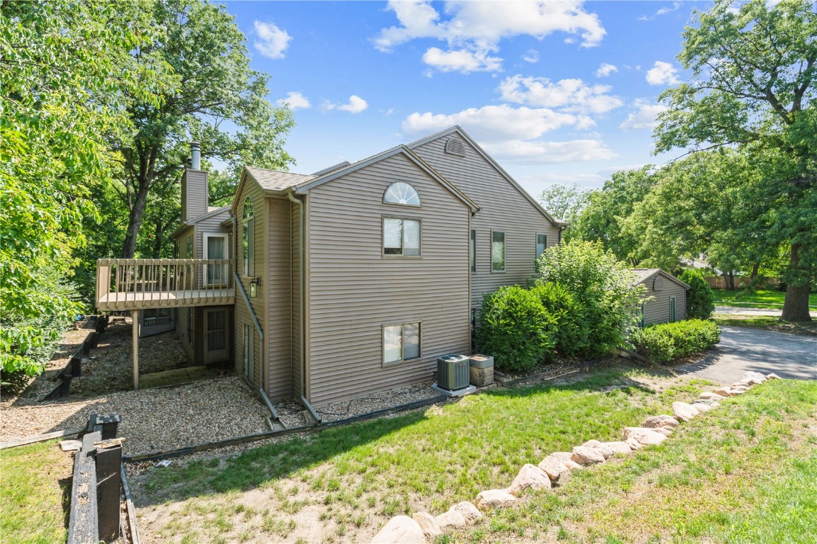 3720 Timberline Drive NE Cedar Rapids IA 52402