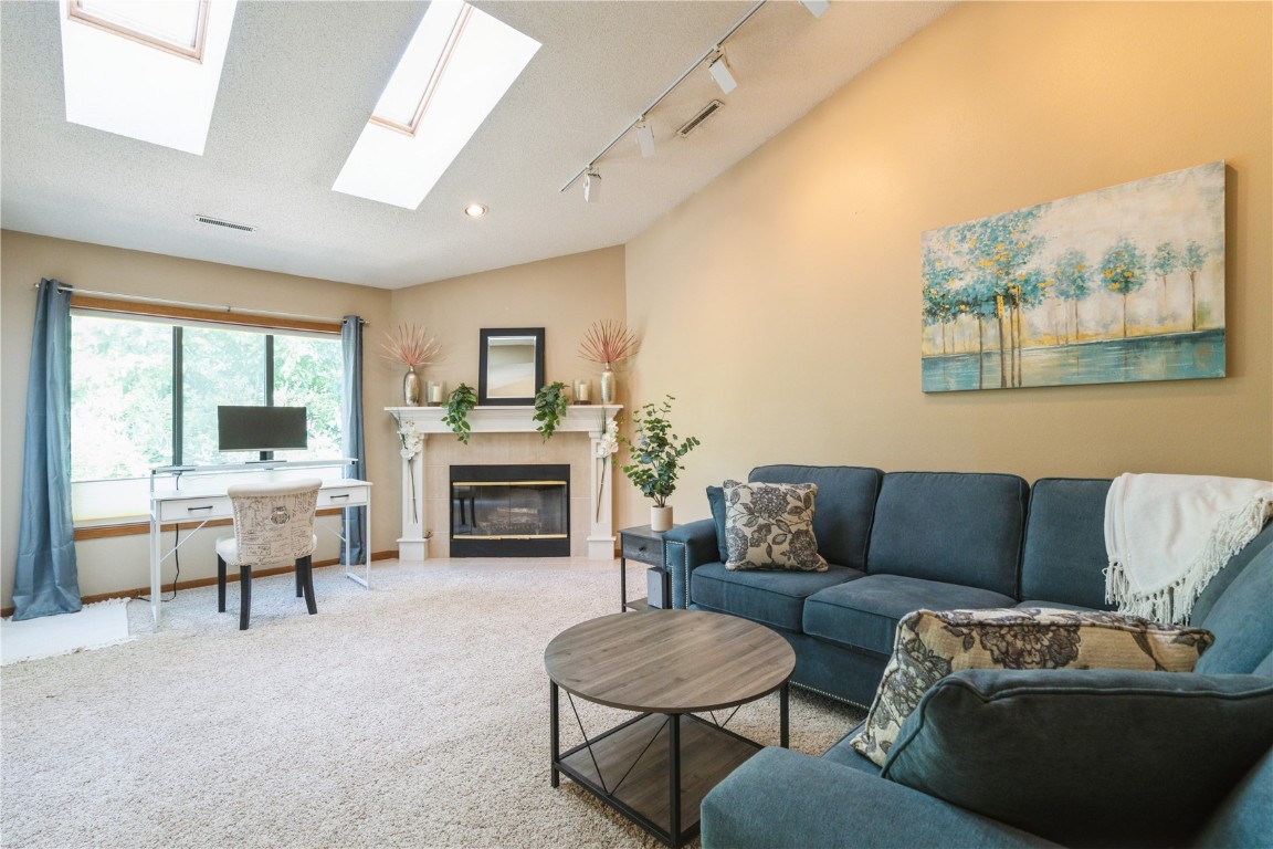3720 Timberline Drive NE Cedar Rapids IA 52402