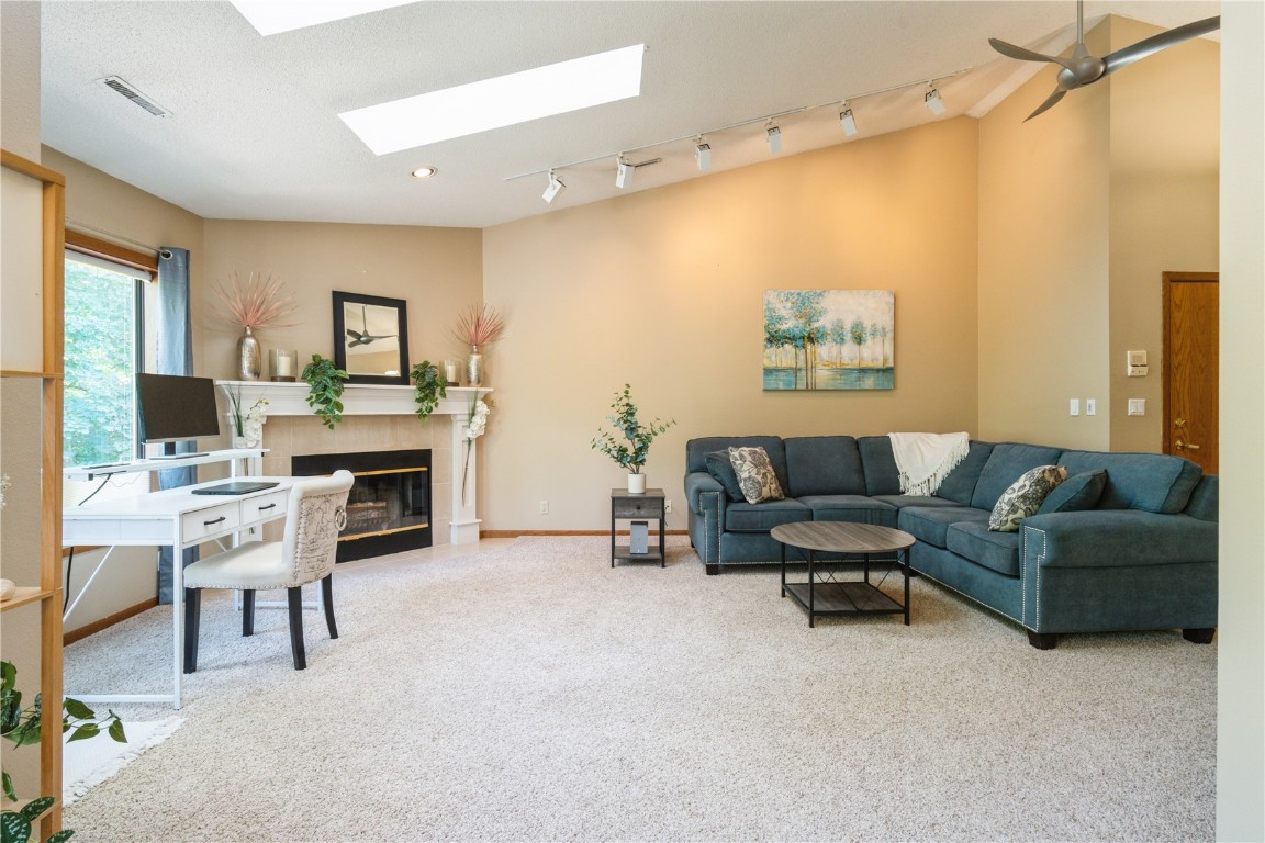 3720 Timberline Drive NE Cedar Rapids IA 52402