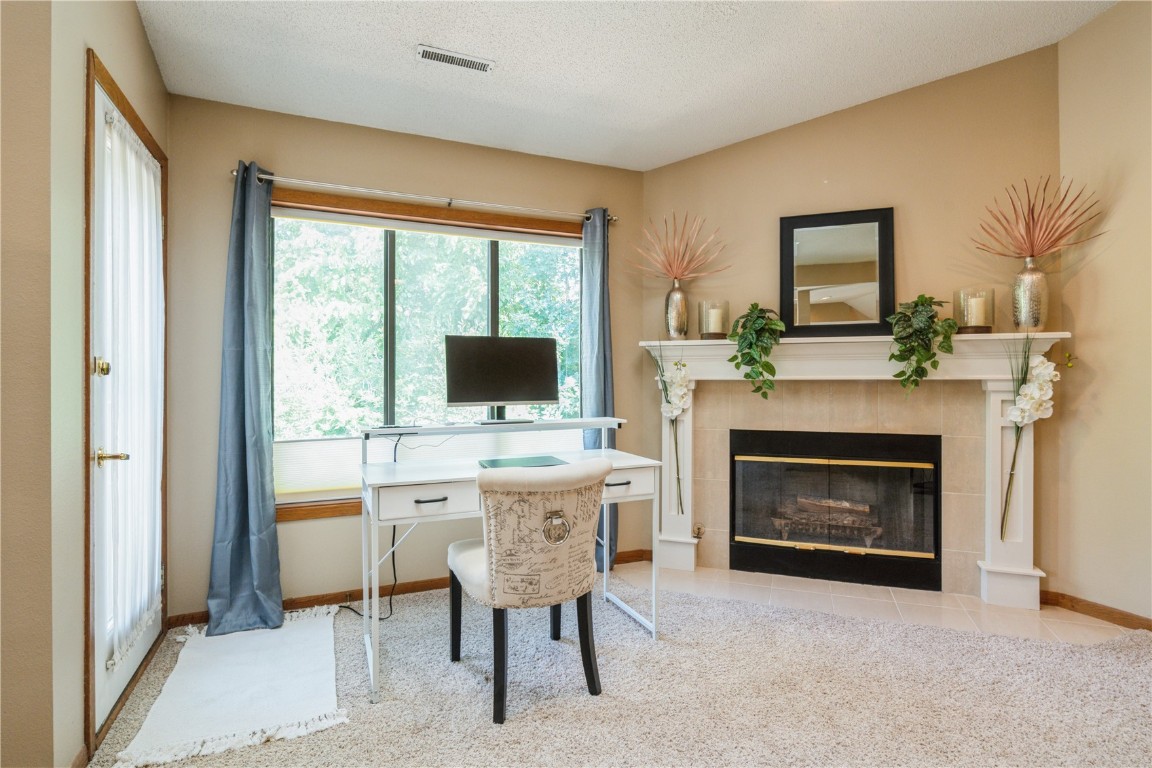 3720 Timberline Drive NE Cedar Rapids IA 52402
