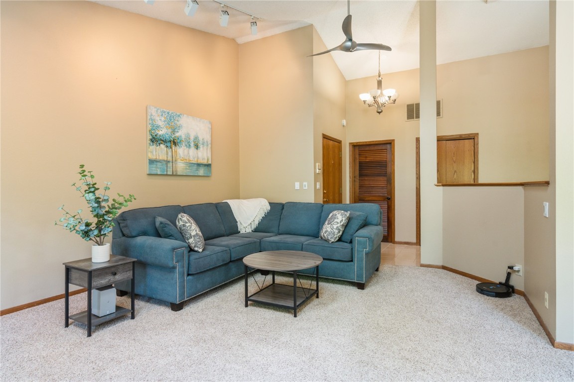 3720 Timberline Drive NE Cedar Rapids IA 52402
