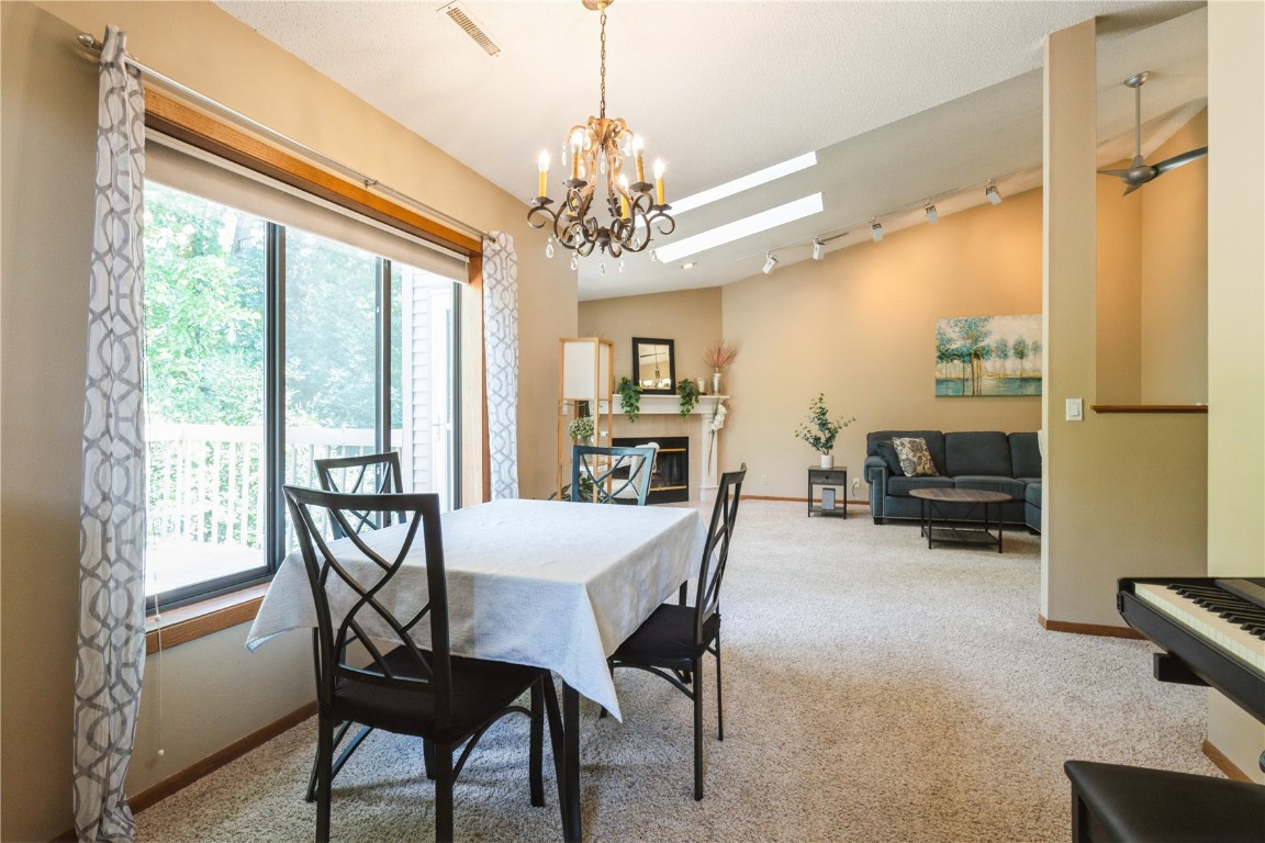 3720 Timberline Drive NE Cedar Rapids IA 52402