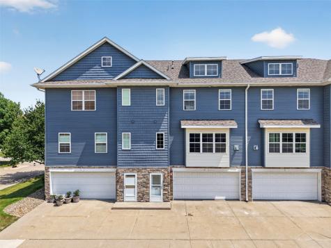 420 Glenmoor Place North Liberty IA 52317