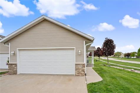 246 Whirlaway Lane Fairfax IA 52228