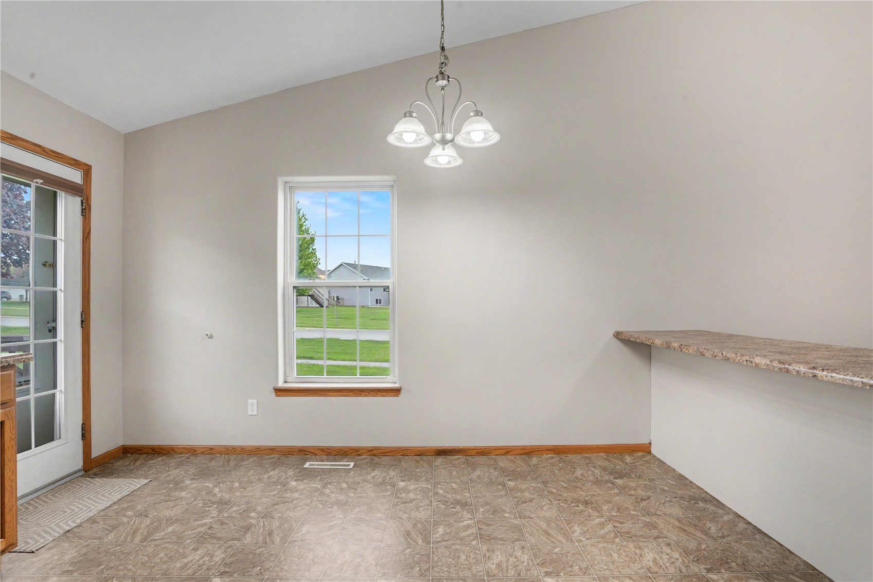 246 Whirlaway Lane Fairfax IA 52228