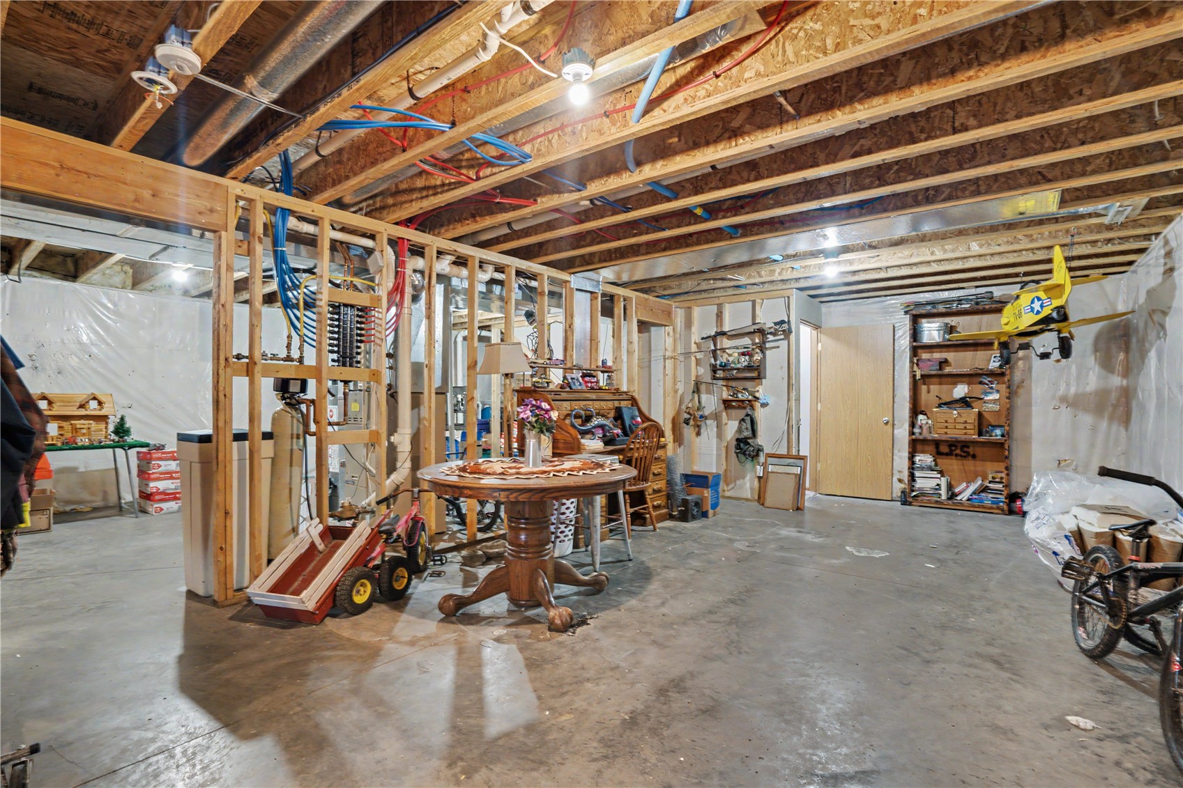 246 Whirlaway Lane Fairfax IA 52228