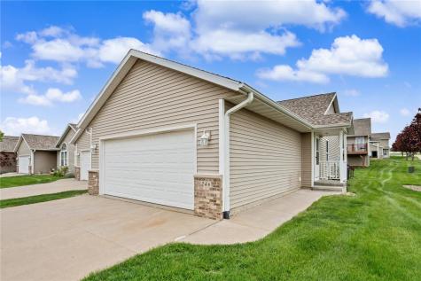 246 Whirlaway Lane Fairfax IA 52228