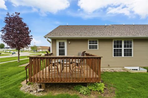 246 Whirlaway Lane Fairfax IA 52228