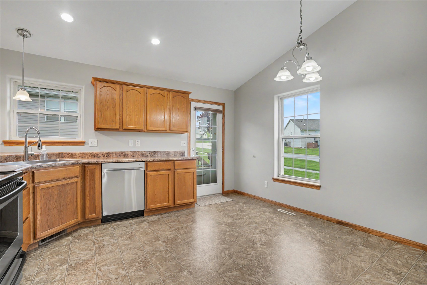 246 Whirlaway Lane Fairfax IA 52228