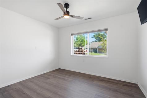 2758 O Avenue NW Cedar Rapids IA 52405