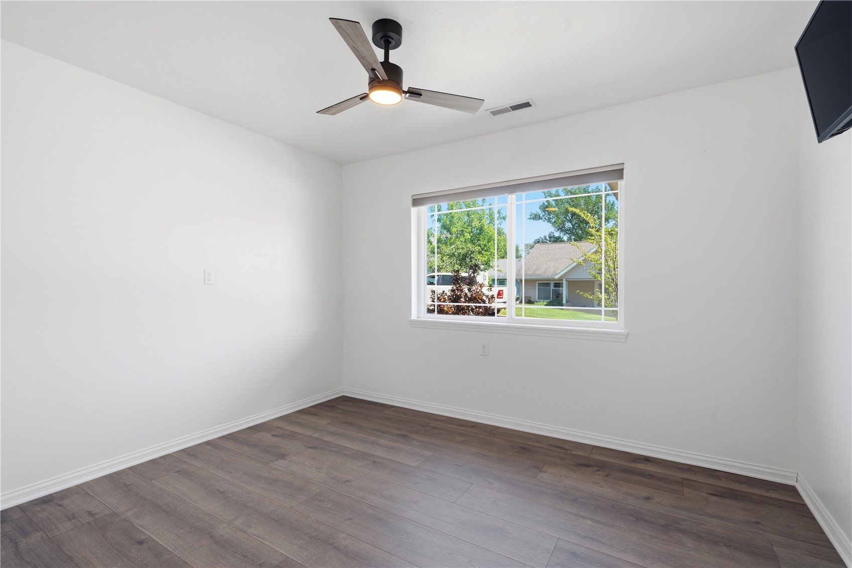 2758 O Avenue NW Cedar Rapids IA 52405