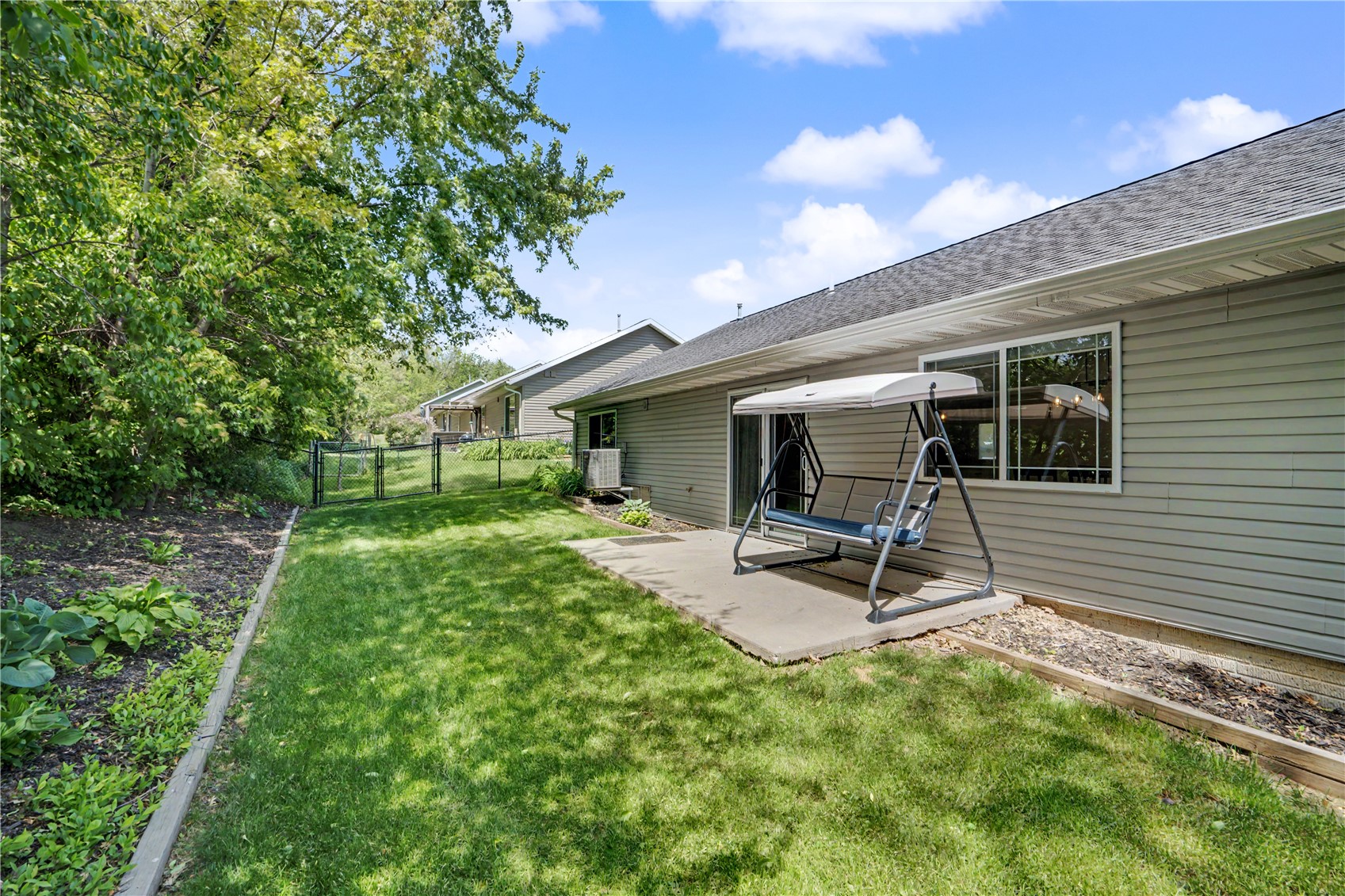 2758 O Avenue NW Cedar Rapids IA 52405