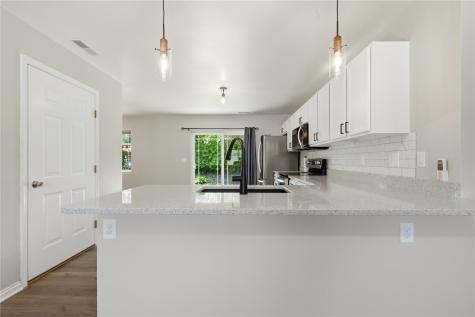 2758 O Avenue NW Cedar Rapids IA 52405