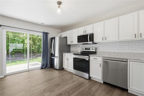 2758 O Avenue NW Cedar Rapids IA 52405