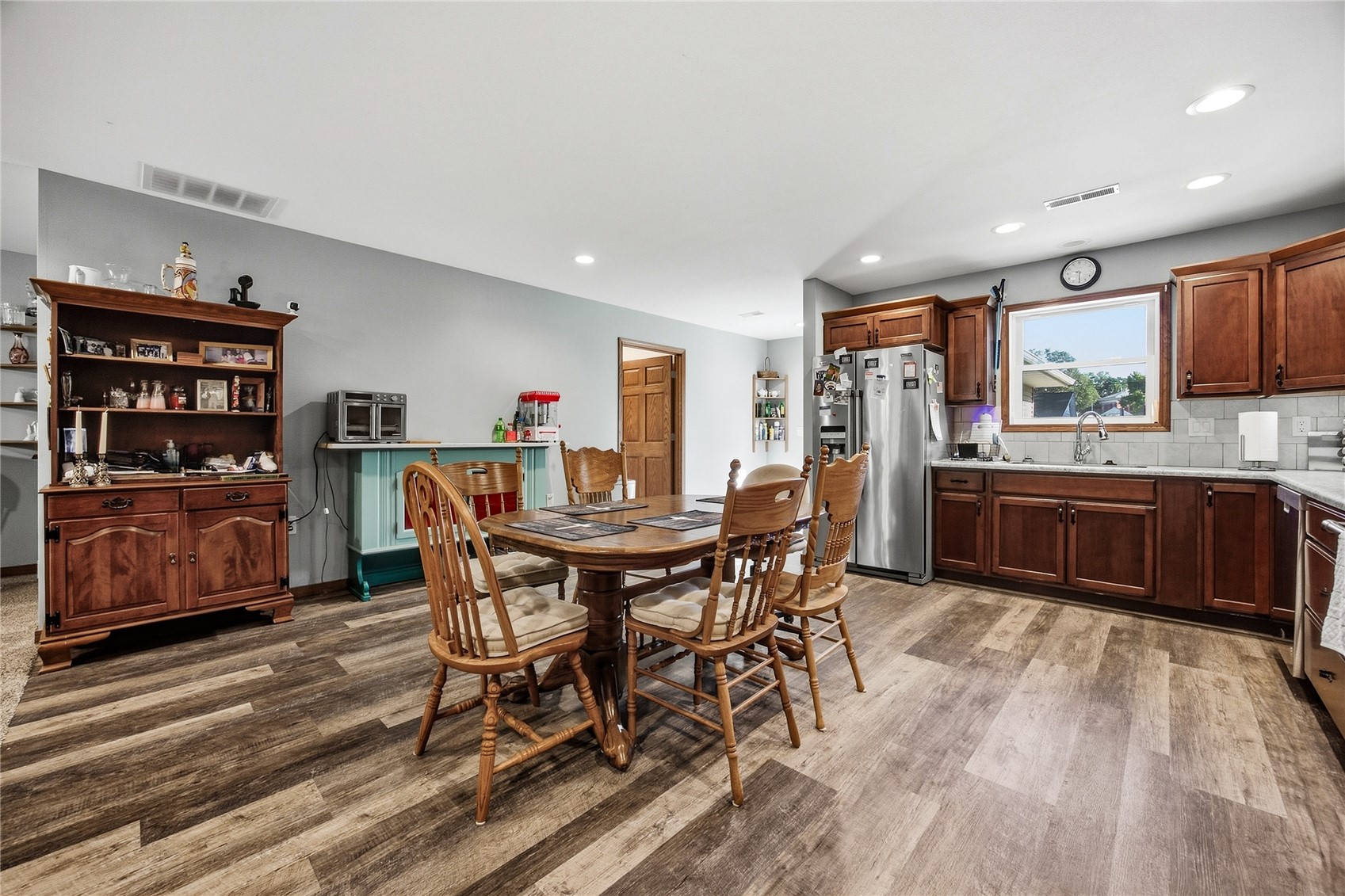 209 1st Street SW Hopkinton IA 52237