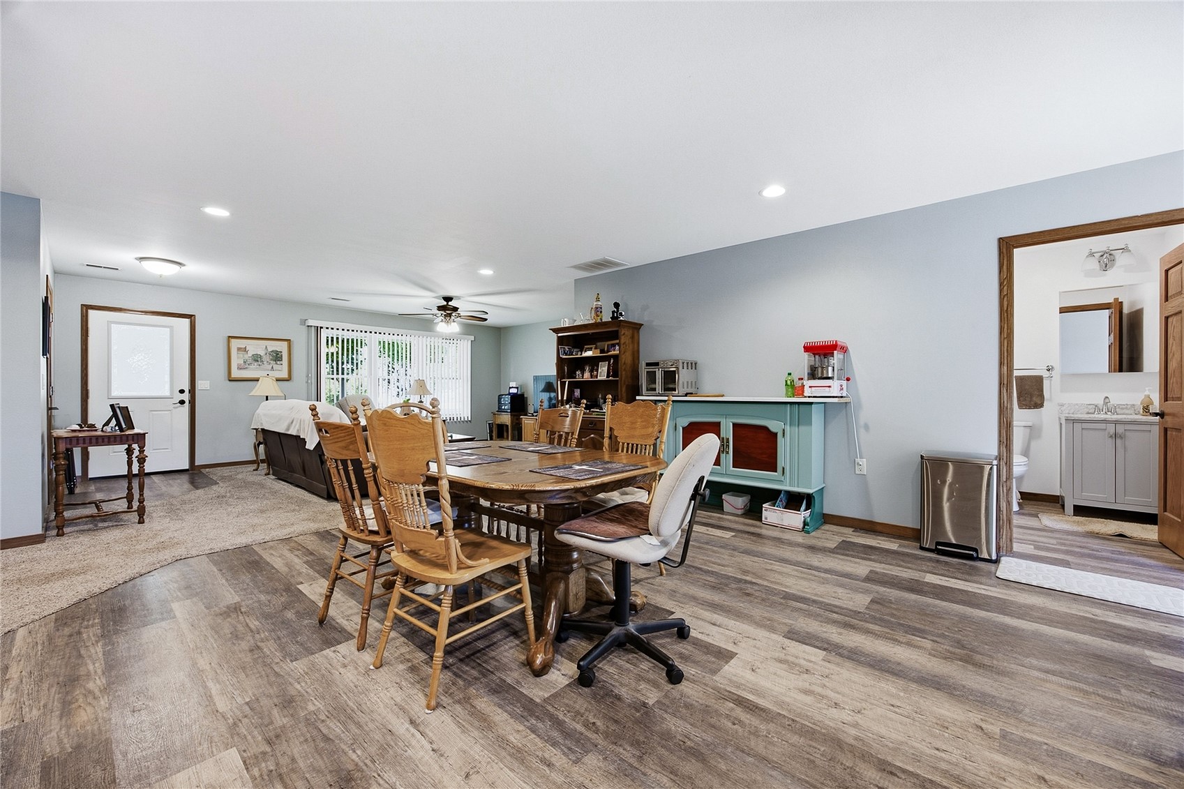 209 1st Street SW Hopkinton IA 52237