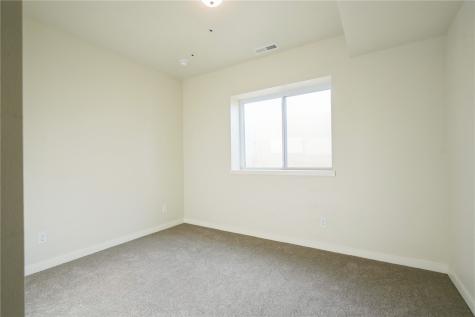 7104 Waterview Drive Cedar Rapids IA 52404