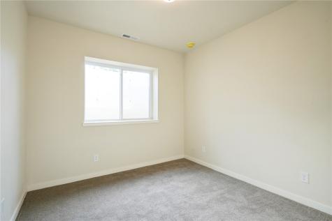 7104 Waterview Drive Cedar Rapids IA 52404