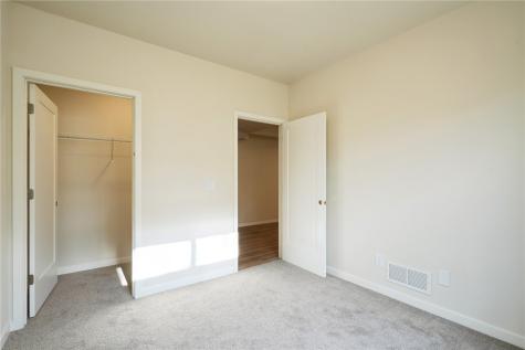 7104 Waterview Drive Cedar Rapids IA 52404
