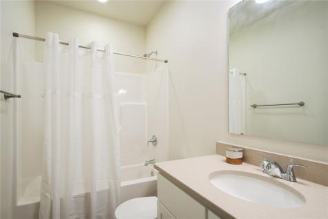 7104 Waterview Drive Cedar Rapids IA 52404